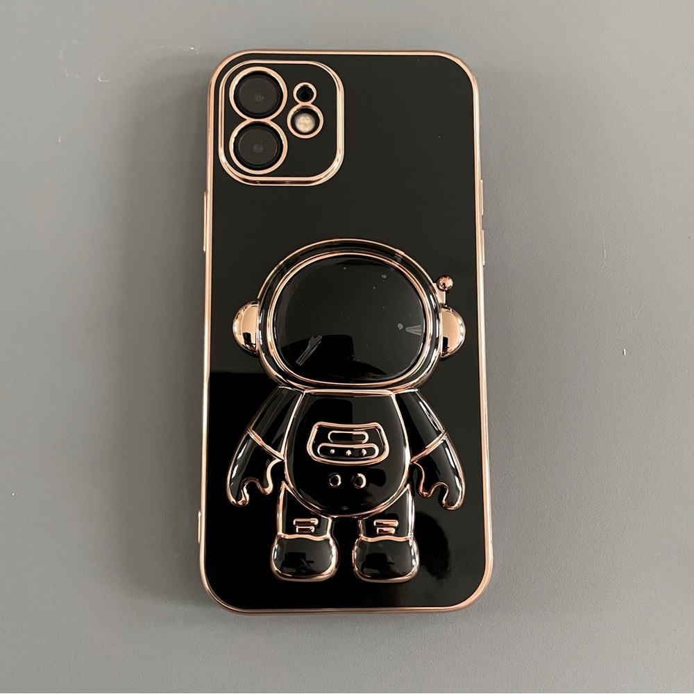 Astronaut iPhone 12/12 Pro Case